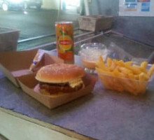 Festif Burger food
