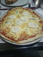 Pizzeria food