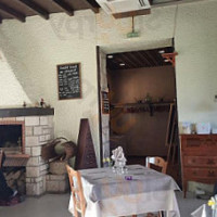 Le Moulin De Maubec food