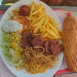 Chick And Peri Nourriture