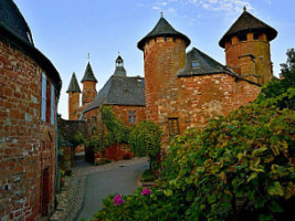 Maison De La Sorcière/crêperie Du Pélerin food