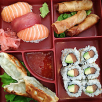 Sushi Jouy. food