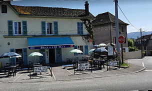 Le Café De La Gare food