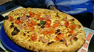 Pizz'artisanale food