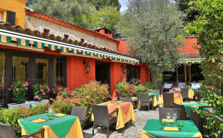 Villa Paradis'o food