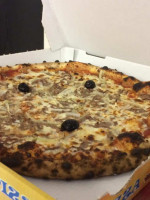 Lino Pizza food
