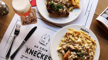 Au Coin Des Kneckes food