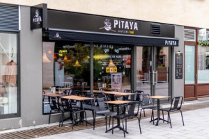 Pitaya Pessac inside