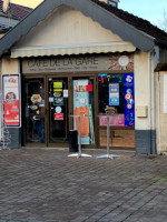 Le Cafe De La Gare food