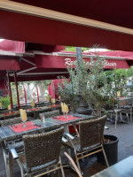 La Brasserie Du 4eme food