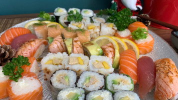 L'escale Sushi food