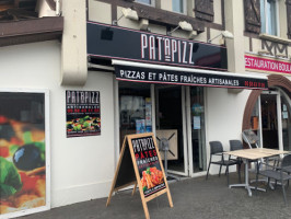 La Pat' A Pizz inside