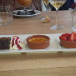 L’auberge De La Source St Cyr Du Bailleul food