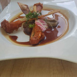 L’auberge De La Source St Cyr Du Bailleul food