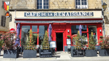 Café De La Renaissance Saint Amour 39 Jura outside