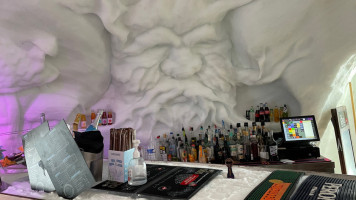 Village Igloo La Rosiere food