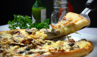 Univers Pizza Saint-leu-la-forêt food