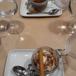 Pino Elysees Nourriture