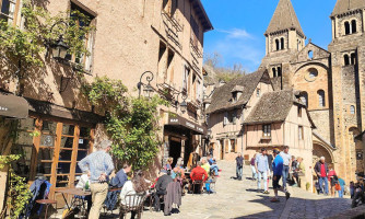 Logis Auberge Saint Jacques Fallieres Francis outside