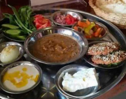 ‪bulls And Bakery‬ food