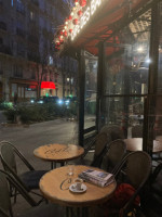 Cafe Des Banques food