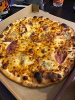 Pizza La Calzone food