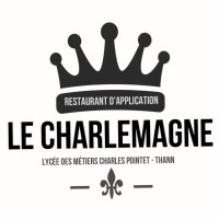 D'application Le Charlemagne outside