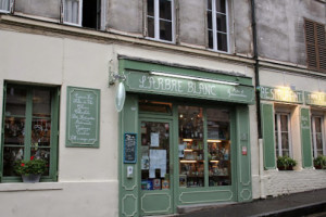 L'arbre Blanc Arts Et Gourmandises outside