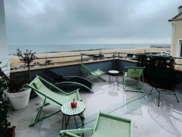 Hotel Restaurant de la Mer outside