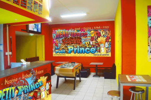 Le Petit Prince Tacos Et Burger inside