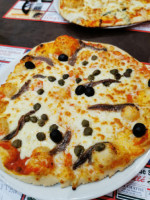 Pizzeria La Tosca food