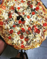 Pizzaliz food