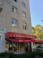 Chicken N Chicken outside
