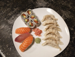 Sushi Tom food