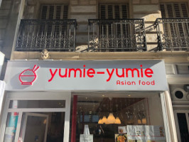 Yumie-yumie food