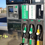 Carrefour Contact Extérieur