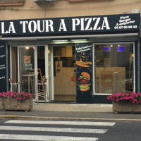 La Tour A Pizza inside