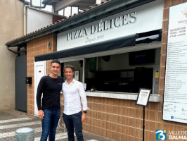 Pizza Delices food
