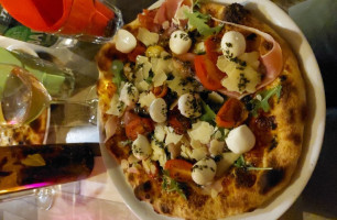 La Pizzeria De L'eglise food