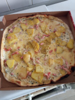 Pizza Damiano food