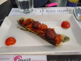 Le Jean Jaures food
