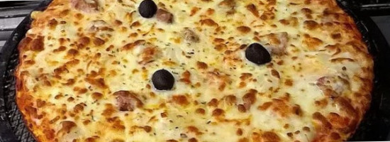 PIZZA FIFI food