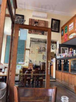 Arcadi Café inside