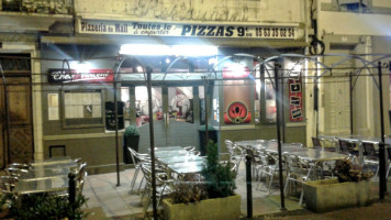 Pizzeria Du Mail food