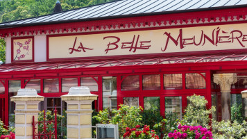 La Belle Meunière outside