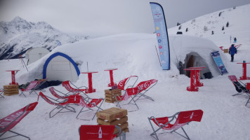 Village Igloo La Rosiere food