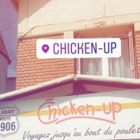Chicken'up outside