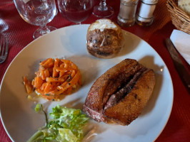 L' Ostal des Troubadours food