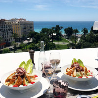 La Terrasse Du Plaza food