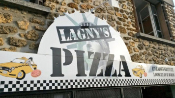 Lagny's Pizza food